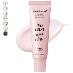 Bote de protector solar medicube No Cast Just Glow Collagen Sunscreen con una muestra de crema ligera rosa al fondo