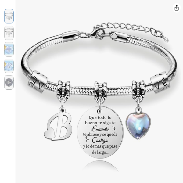 Pulsera personalizada Awyuan con inicial B, mensaje grabado en español y colgante de corazón.